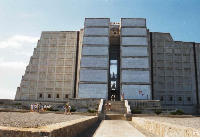 Dominican Republic  -Santo Domingo - Columbusmonument